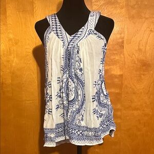 The Pyramid Collection Large Blue and White Patterned Blouse